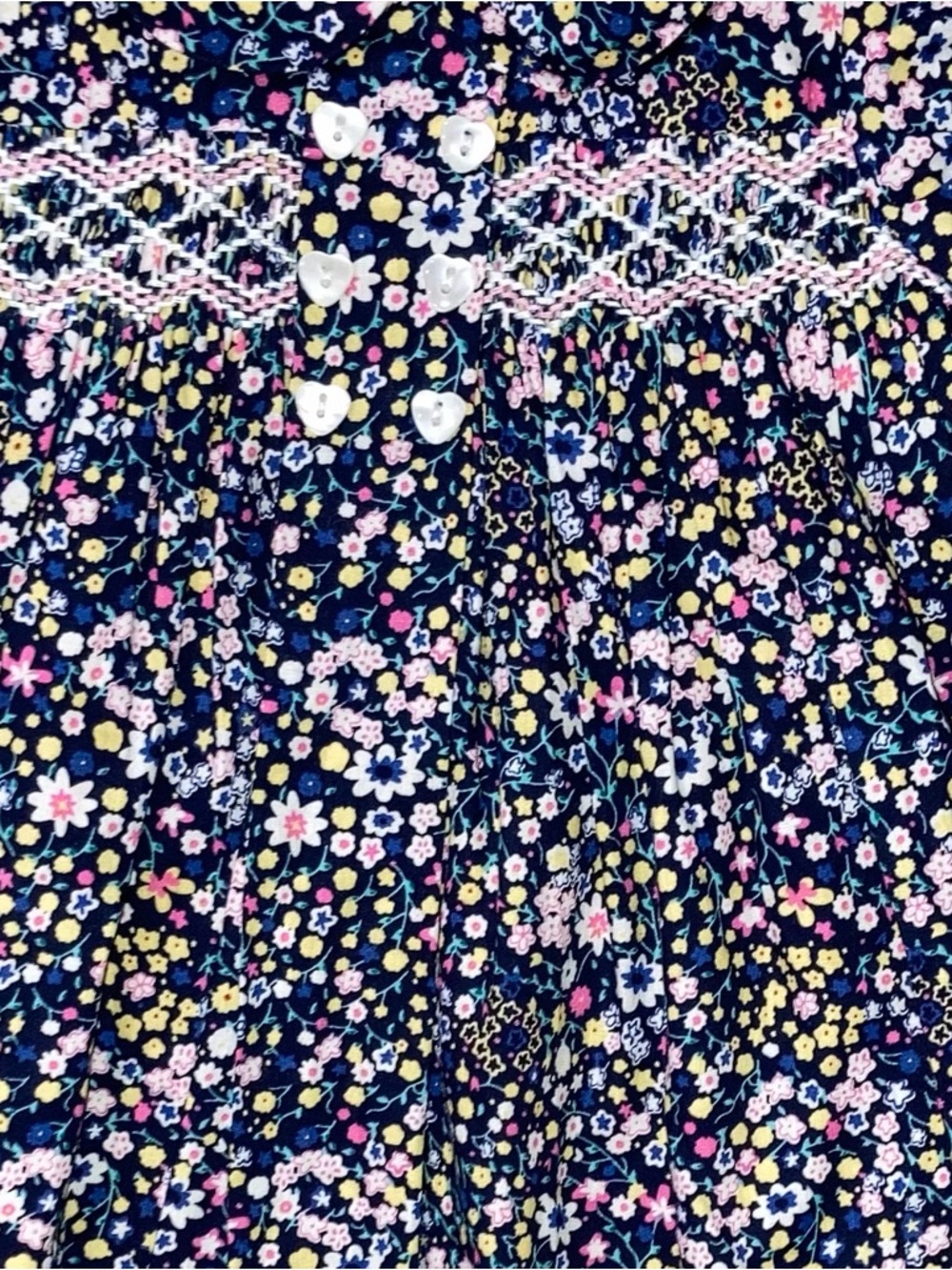 Question Everything 6m smocked with heart buttons NWT - Picture 2 of 4